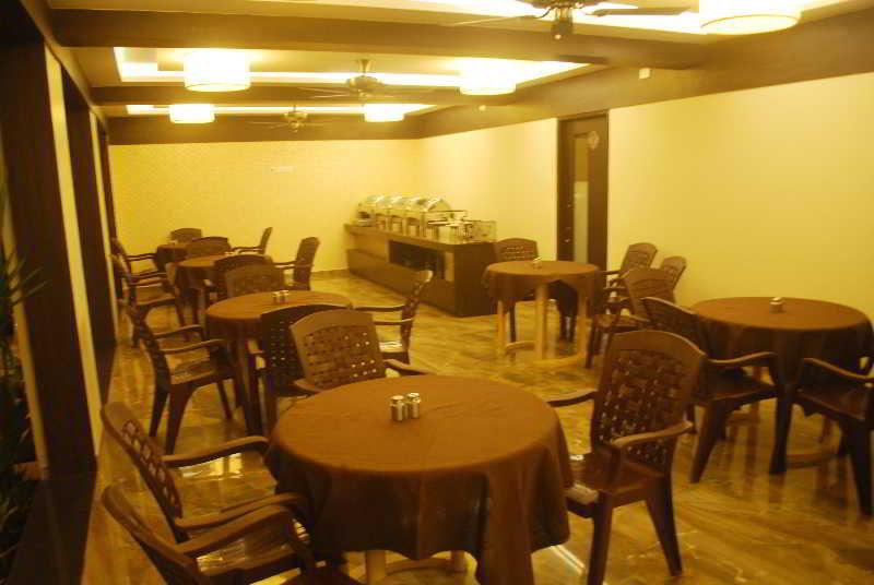 Resort De Crossroads Calangute Exterior photo