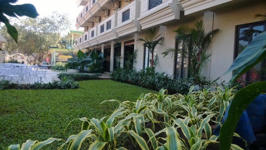 Resort De Crossroads Calangute Exterior photo