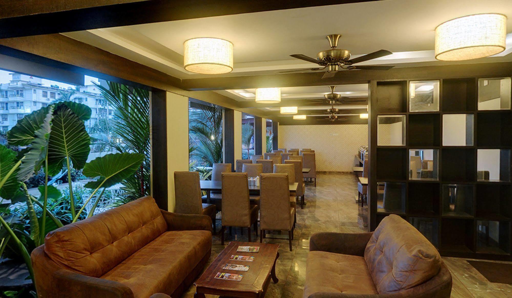 Resort De Crossroads Calangute Exterior photo